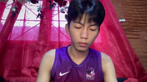 lovelyboy_jm online show from 05/13/26, 11:33
