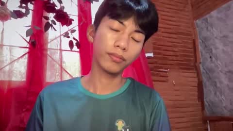 lovelyboy_jm online show from 05/15/26, 11:12