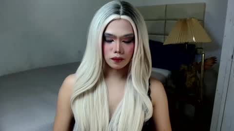 LOVELY CAREL 777 online show from 11/12/25, 08:04