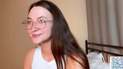 Snapshot of lovelycoupleforyou chatting on 09/29/25, 08:35 Solfiro online show from 09/29/25, 08:35