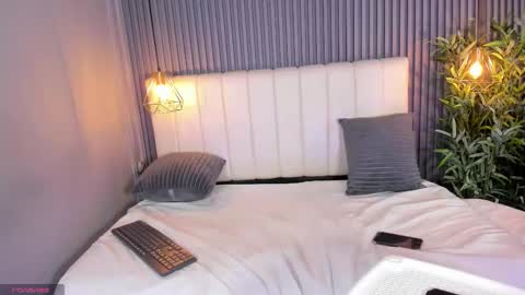 Lovely online show from 01/16/26, 05:06