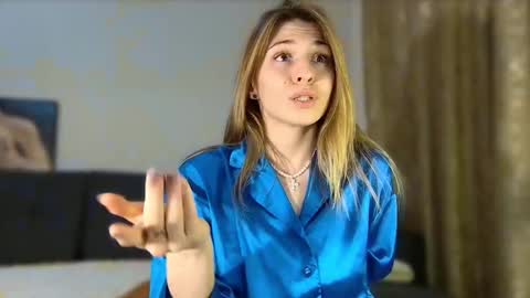 Kate only online show from 03/11/25, 03:02