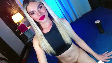 lovelymiss_shyna11 online show from 03/04/25, 11:08