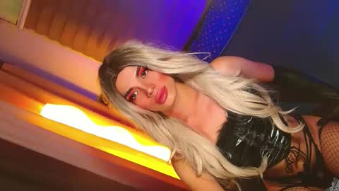lovelymiss_shyna11 online show from 04/27/26, 08:56