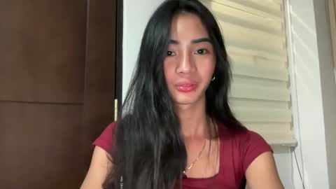 lovelyours_kishia online show from 04/05/26, 04:37