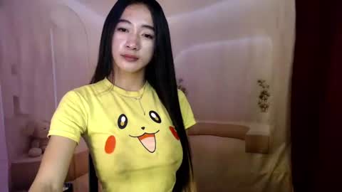 lovelypetite143 online show from 03/04/26, 04:35