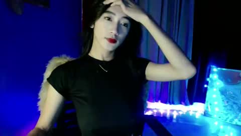 lovelypetite143 online show from 03/25/26, 04:51