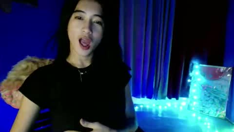 lovelypetite143 online show from 03/27/26, 08:26