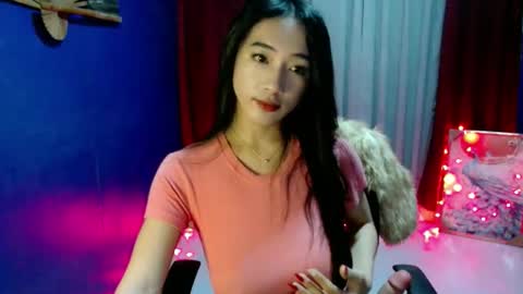 lovelypetite143 online show from 05/25/26, 03:29