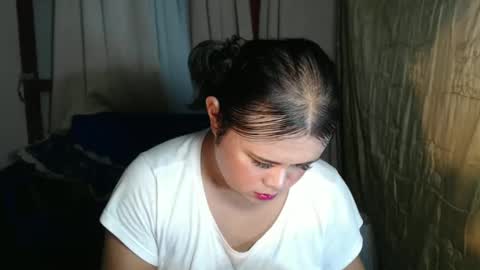 Snapshot of lovelypinaychubsx chatting on 03/08/25, 08:55 lovely online show from 03/08/25, 08:55