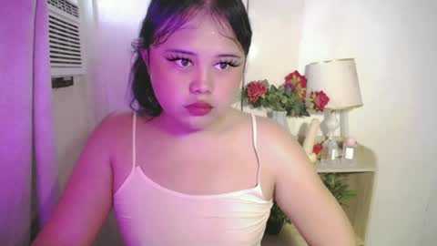 Snapshot of lovelypinaychubsx chatting on 06/20/26, 06:38 lovely online show from 06/20/26, 06:38