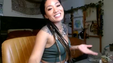 lovelyxmacii online show from 09/16/25, 04:35