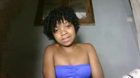 Snapshot of lovemarie08 chatting on 04/05/26, 02:58 lovemarie08 online show from 04/05/26, 02:58