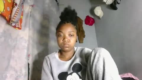 Snapshot of lovemarie08 chatting on 04/13/26, 12:49 lovemarie08 online show from 04/13/26, 12:49