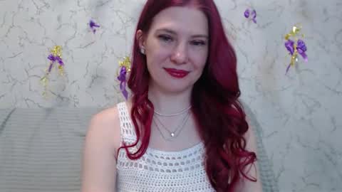 Snapshot of lovepeanutgirl chatting on 01/15/26, 02:54 Mary Love online show from 01/15/26, 02:54