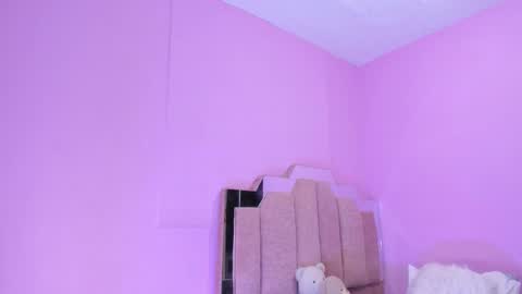 L O V E  online show from 09/12/25, 11:32