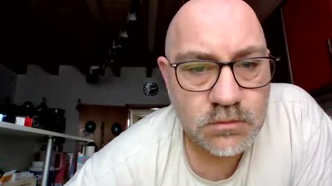 lover010983 online show from 02/20/25, 07:12