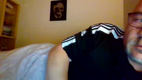 lover010983 online show from 11/17/25, 05:13