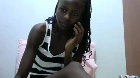 lovergal222 online show from 01/18/25, 07:37