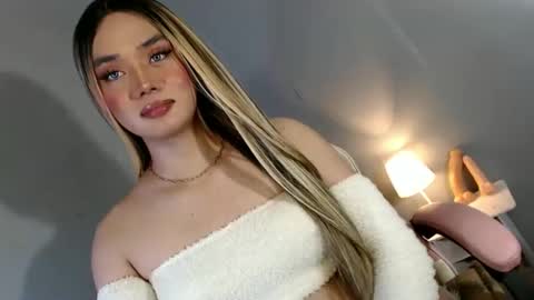 lovers moon22 online show from 12/18/24, 01:59