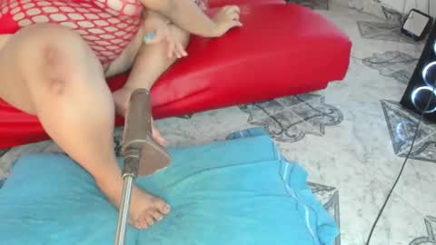 Snapshot of lovers_one_night chatting on 09/16/25, 05:52 Dakota online show from 09/16/25, 05:52