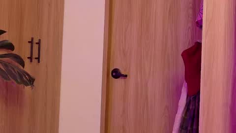 LovesKingdom online show from 04/19/26, 12:48