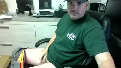 Snapshot of lovetofps chatting on 12/27/24, 06:20 Love2Game online show from 12/27/24, 06:20