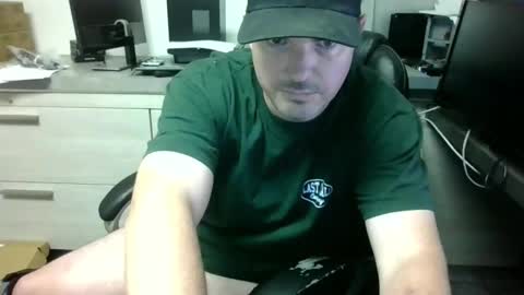 Snapshot of lovetofps chatting on 02/16/25, 01:36 Love2Game online show from 02/16/25, 01:36