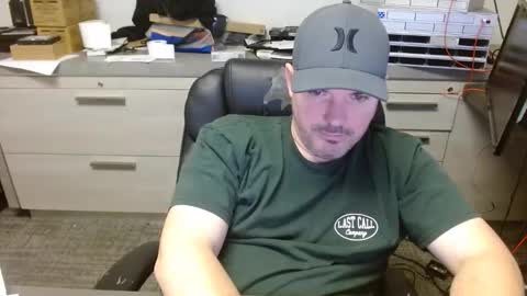 Snapshot of lovetofps chatting on 12/19/25, 08:16 Love2Game online show from 12/19/25, 08:16