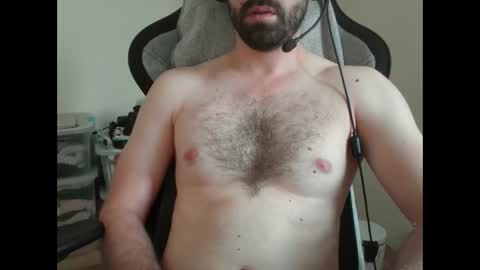 lovetojiz933 online show from 01/04/25, 01:42