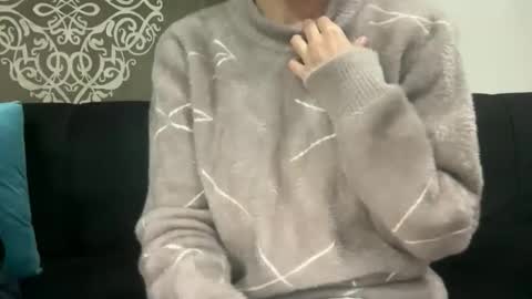lovevibes5 online show from 11/28/25, 10:56