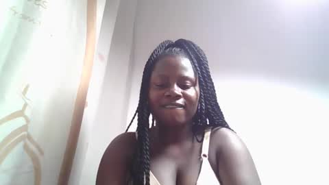 lovie_paula online show from 10/16/25, 10:22