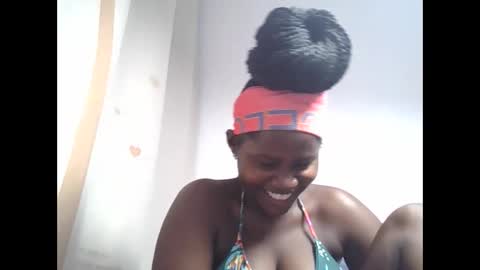 lovie_paula online show from 11/05/25, 03:23