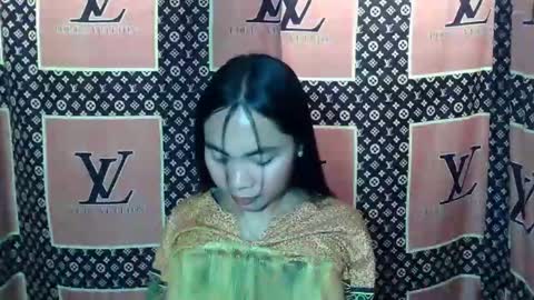 loving_rhean online show from 12/03/25, 02:41