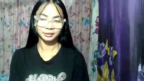 Snapshot of loving_rhean chatting on 06/30/26, 10:27 loving_rhean online show from 06/30/26, 10:27