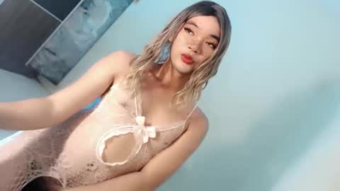 Snapshot of lovingmonaru969 chatting on 09/20/25, 01:01 Lovingmonaru969 online show from 09/20/25, 01:01