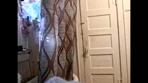 lowerahornyhighhard13 online show from 05/18/26, 10:37