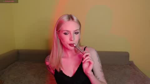 Viola online show from 04/15/26, 05:20