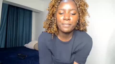 loyalcutie online show from 06/04/26, 01:39