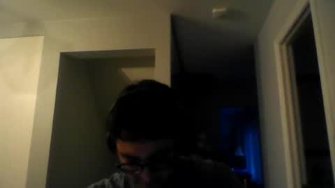 Snapshot of lpop81020 chatting on 06/18/26, 01:06 lpop81020 online show from 06/18/26, 01:06