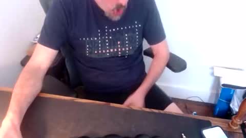 lreed090 online show from 04/13/26, 07:08