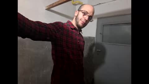 Lshot D online show from 10/18/25, 11:33