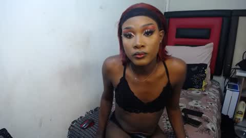 Snapshot of lsnnickykhanyile chatting on 06/12/26, 04:06 lsnnickykhanyile online show from 06/12/26, 04:06