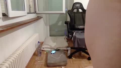 lu25humiliation online show from 12/19/24, 08:13