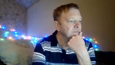 lu485947452685 online show from 12/22/25, 06:16