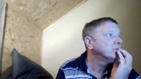 lu485947452685193669 online show from 04/18/26, 07:51