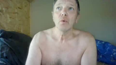 Snapshot of lu485947452685193669 chatting on 05/28/26, 11:51 lu485947452685193669 online show from 05/28/26, 11:51