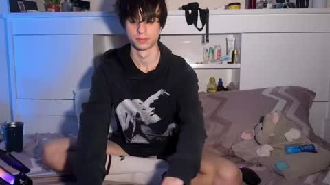 luan online show from 10/29/25, 02:25