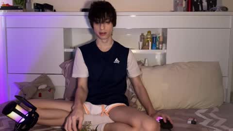 Snapshot of luan2006lovecarti chatting on 11/05/25, 04:01 luan online show from 11/05/25, 04:01