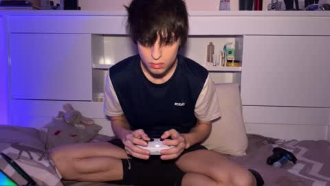 Snapshot of luan2006lovecarti chatting on 11/14/25, 04:49 luan online show from 11/14/25, 04:49